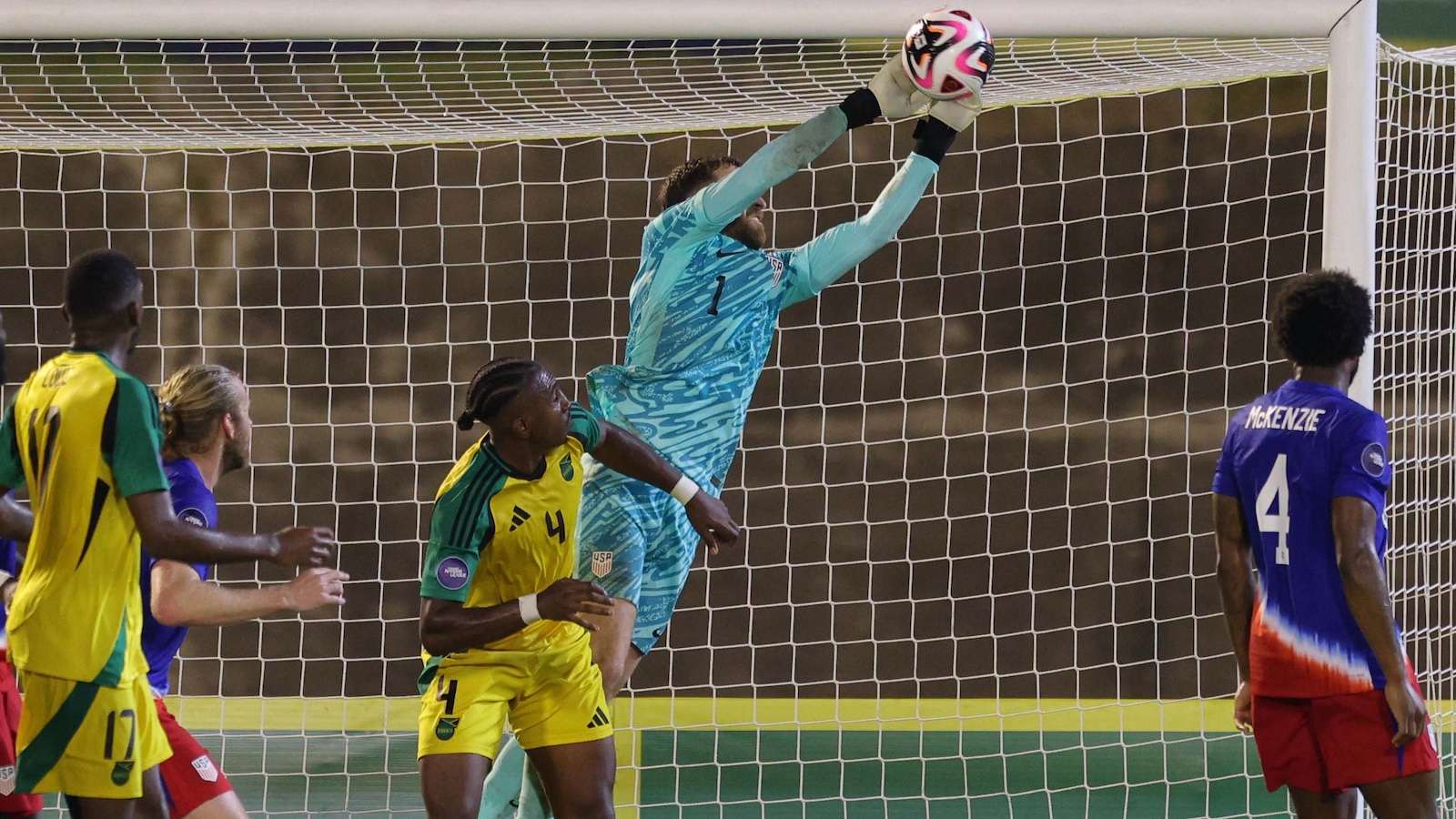 高领奖台 高领奖台